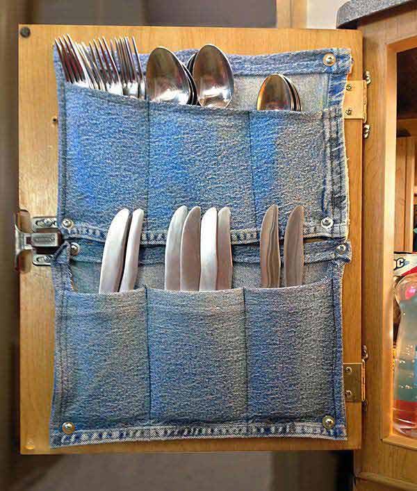 http://diytotry.com/wp-content/uploads/2015/05/Utensil-holder-with-denim-pockets.jpg