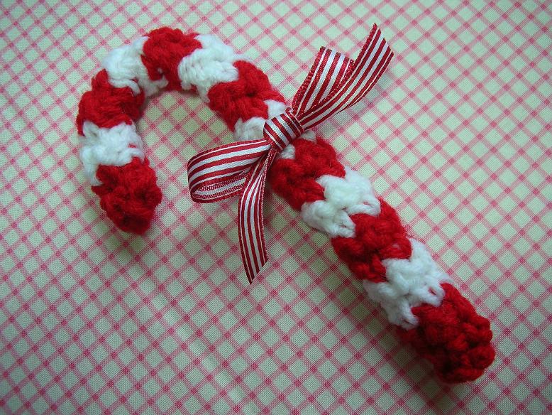 25 FREE Crochet Christmas Ornament Patterns