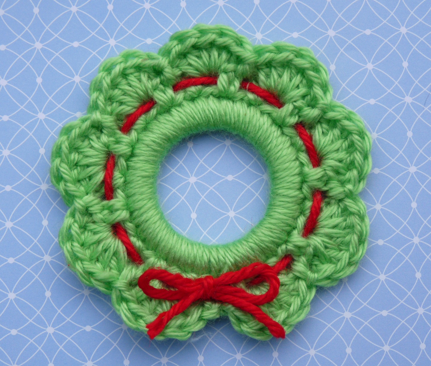 25-free-crochet-christmas-ornament-patterns