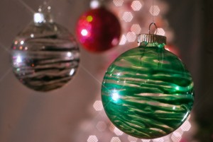 Creative Ideas For Decorating And Filling Clear Glass Ornaments