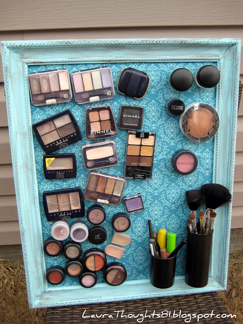 Organize your make-up with this cool magnet board