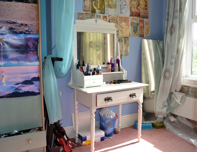 Shabby Chic Dressing Table