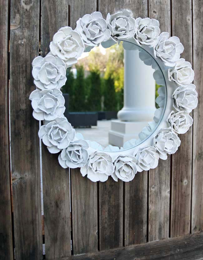 Use Egg Carton to decorate Your Mirror