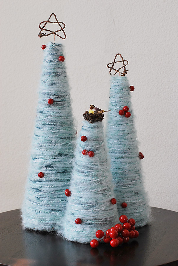 yarn Christmas trees