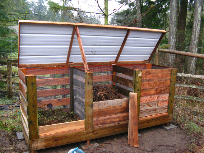 3-bin compost system using wood, metal and wire
