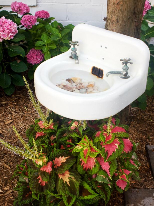 Create A Bird Bath From A Salvaged Sink