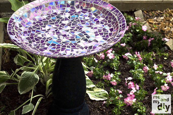 Create Birdbath with a beautiful mosaic tile using recycled CDs