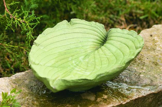 Make a decorative and unique leaf shaped bird bath