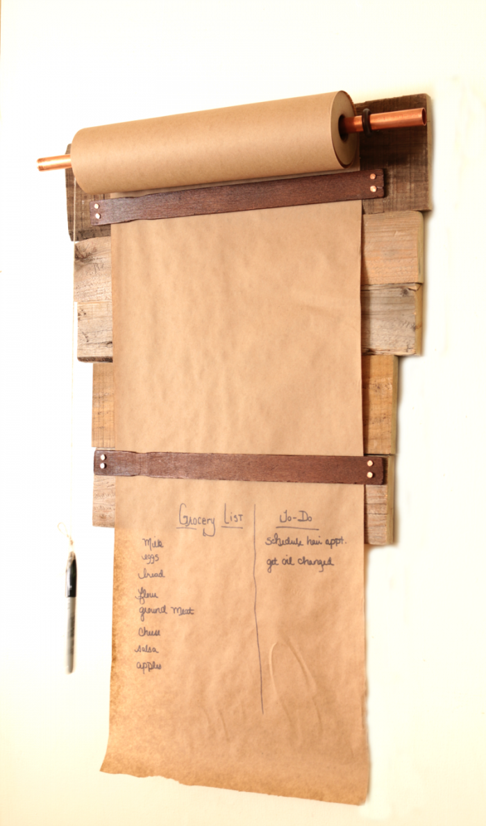 Farmhouse Style Pallet Wood Memo Board