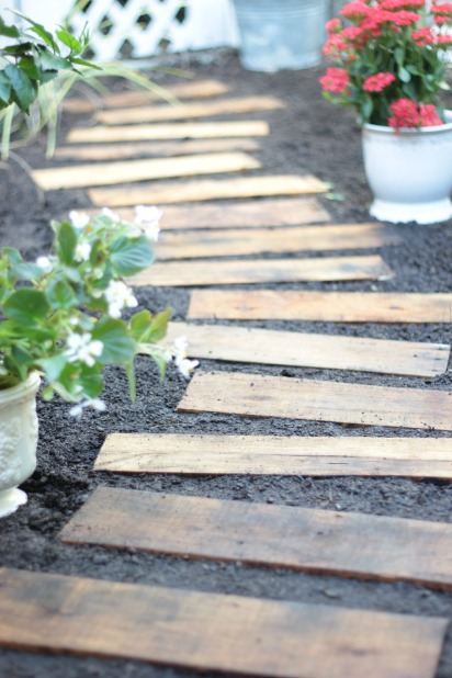 pallet walkway