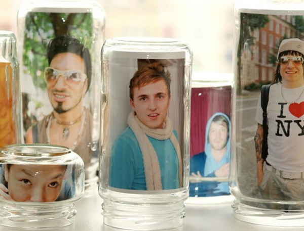 Use empty jars to make lovely photo frames
