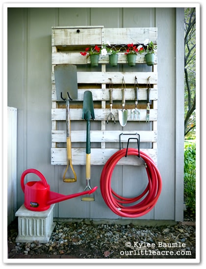 Pallet Tool Rack