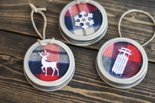 Mason Jar Lid Ornaments