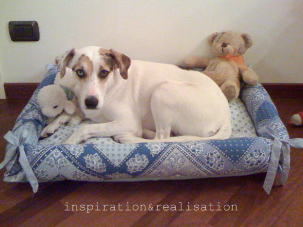 14 Free Dog Bed Patterns &amp; Tutorials
